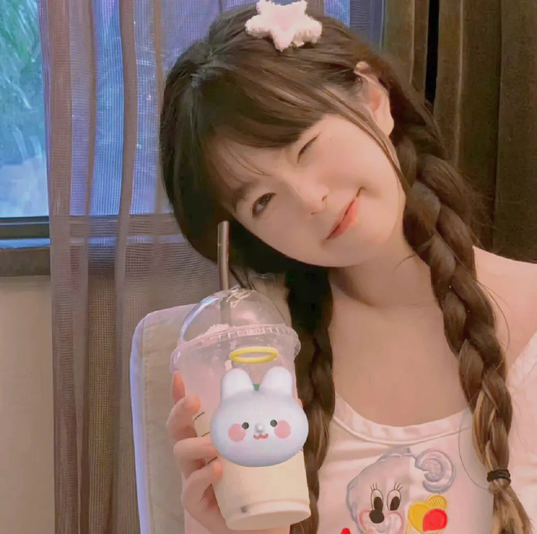 专业和亲，副业谐星